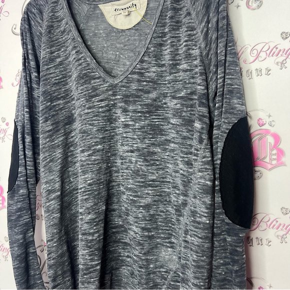Aritzia community long sleeve top grey black with elbow patches vneck lounge - Picture 3 of 5